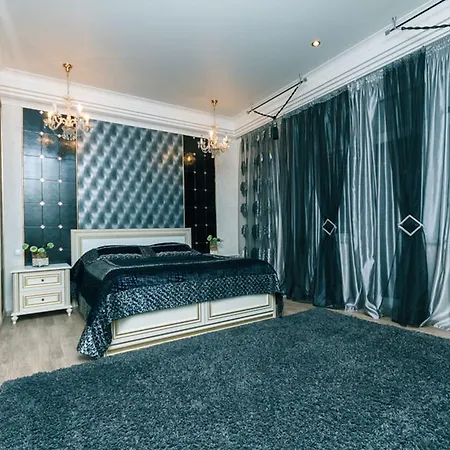 On Kostyolna Street 10 Апартаменти *